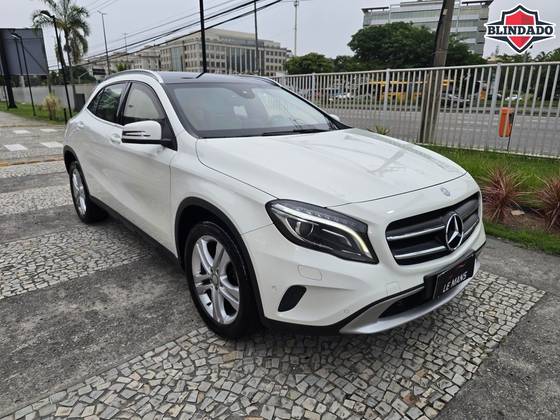 MERCEDES-BENZ GLA 200 1.6 CGI ENDURO 16V TURBO FLEX 4P AUTOMÁTICO MERCEDES-BENZ GLA 200 1.6 CGI ENDURO 16V TURBO FLEX 4P AUTOMÁTICO